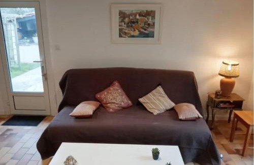 Hourtin Apartment | Appartement confortable à Hourtin avec terrasse