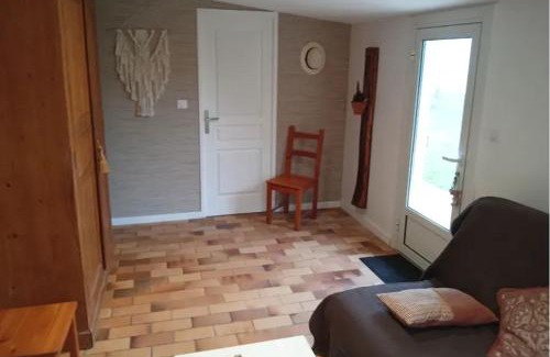 Hourtin Apartment | Appartement confortable à Hourtin avec terrasse