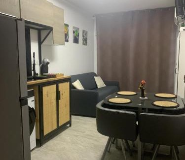 Rivesaltes Apartment | Appartement coquet