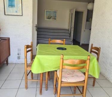 Port Leucate Apartment | Appartement cosy à Port Leucate 44 m² avec terrasse et jardin