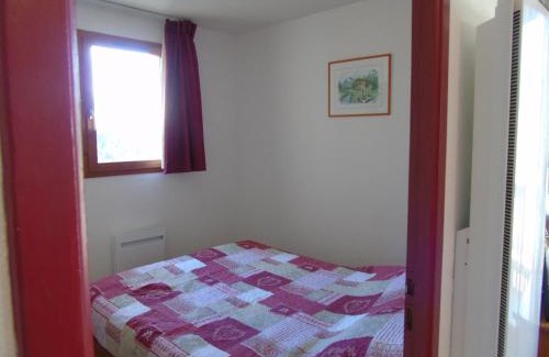 Valfrejus Apartment | Appartement cosy 2 pièces + cabine, 6 pers., proche télésièges, commerces, avec balcon et équipement complet - FR-1-561-28