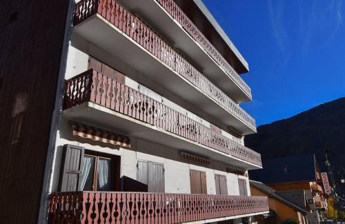 Valloire Apartment | Appartement cosy 4 pers avec mezzanine, balcon exposé sud, WiFi, centre Valloire, près des remontées - FR-1-263-27
