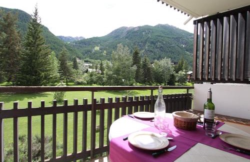 La Salle-les-Alpes Apartment | Appartement cosy 5 couchages, proche pistes et commerces, La Salle-les-Alpes - FR-1-330F-156