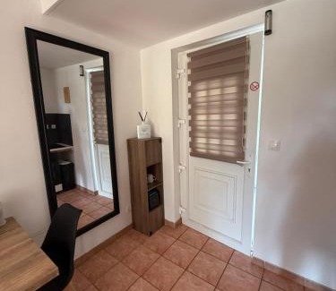 Wattignies Apartment | Appartement cosy-parking et jardin privé