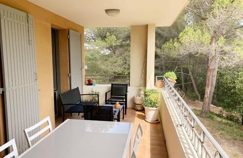 Saumane-de-Vaucluse Apartment | Appartement dans le golf de Saumane
