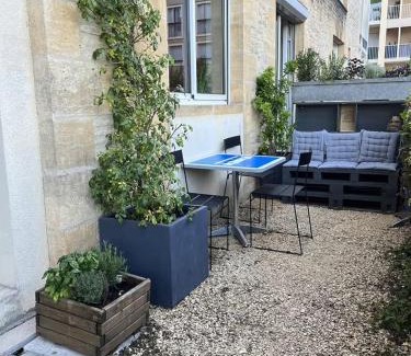 Sarlat-la-Caneda Apartment | Appartement dans résidence à Sarlat parkings