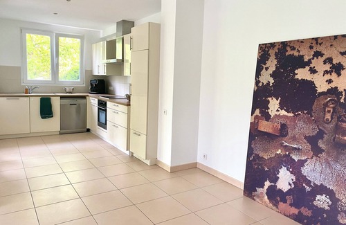 Riedisheim Apartment | Appartement de 3 Chambres Doubles Dans un Écrin de Verdure - vue Parc Zoologique