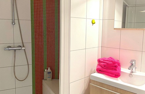 Riedisheim Apartment | Appartement de 3 Chambres Doubles Dans un Écrin de Verdure - vue Parc Zoologique