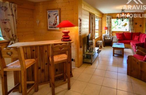 Le Chinaillon Apartment | Appartement de Charme 4 Ch, Balcon Sud, Proche Pistes/Commerces, Garage Inclus! - FR-1-391-41