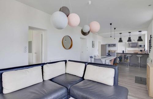 Hendaye Apartment | Appartement de Charme avec Jardin et Terrasse au Centre d'Hendaye, à 2 km de la Plage - FR-1-2-346
