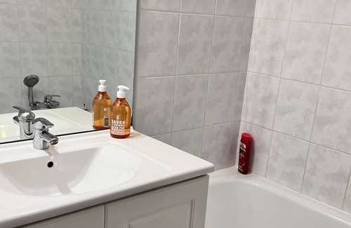 Grand Trou - Saint Jean De Dieu Apartment | Appartement en Duplex de 8 Couchages Proche Centre Ville
