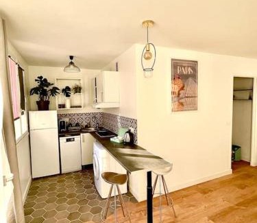 Puteaux Apartment | Appartement en résidence calme/Puteaux - La Défense