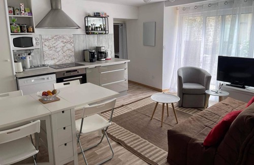 Ussac Apartment | Appartement Entier Dans Maison