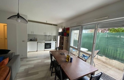 Saint-Denis Apartment | Appartement f3 78m2 À100m 4/7 Personnes