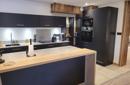Les Portes du Soleil Apartment | appartement for 11 adults with services included