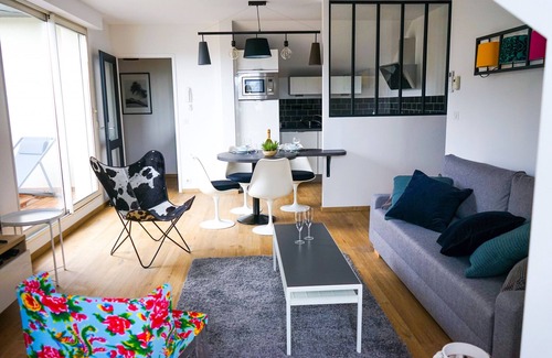 Brive-la-Gaillarde Apartment | Appartement Epuré Climatisé Terrasse