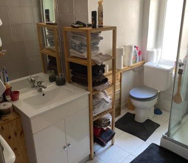 La Celle-sous-Gouzon Apartment | Appartement terrasse à 5 mn des grands buffets