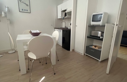 Saint-Martin-de-Re Apartment | Appartement Tres Bien Situe AU Coeur DE Saint Martin DE RE