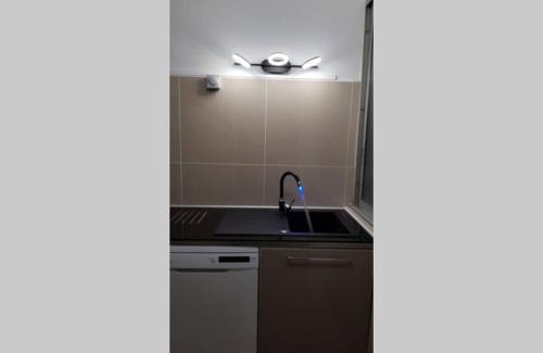 Hotel-de-Ville Apartment | Appartement front Vieux Port tout option jacuzzi