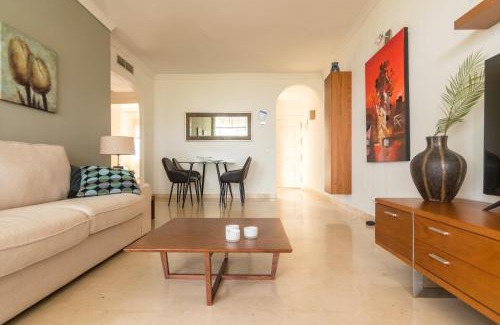 Benahavis Apartment | appartement gelegen aan de golfbaan op La Quinta Benahavis Marbella