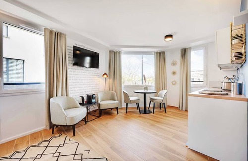 Vanves Apartment | Appartement Henri #32 - Rooftop & Air Conditioning