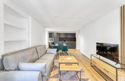 Evian-les-Bains Apartment | Appartement Hyper Centre Evian - Côté Théâtre