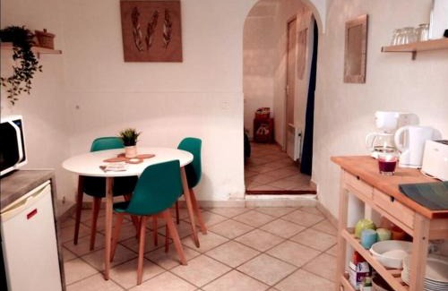 Salon-de-Provence Apartment | Appartement indépendant, Hyper-centre pittoresque