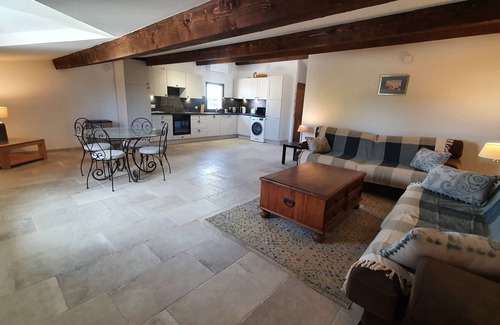 Magalas Apartment | Appartement Indépendant 80m² Très Confortable et Entièrement Équipé