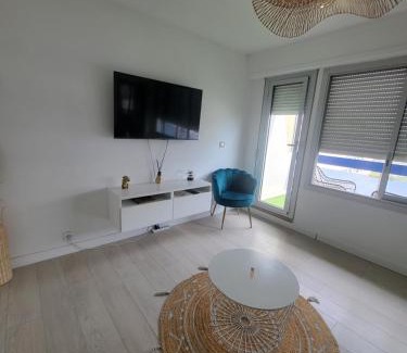 La Grande-Motte Apartment | Appartement lumineux avec vue sur mer a 50 m de la plage et du centre