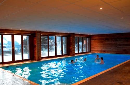 Flaine Apartment | Appartement Lumineux au Pied des Pistes avec Piscine, Parking, Spa et Grande Terrasse - FR-1-425-18