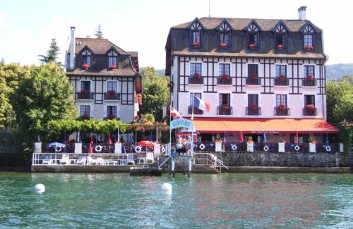 Evian-les-Bains Apartment | Appartement moderne près des thermes avec balcon et animaux admis - FR-1-498-68