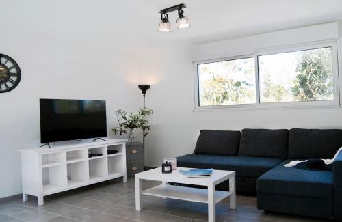 Cavaliere Apartment | Appartement neuf, en centre ville, terrasse et plages 5mn à pieds!