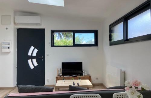 Bron Apartment | Appartement paisible proche centre ville