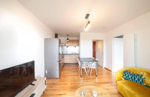 Chalezeule Apartment | Appartement piscine + parking bregille