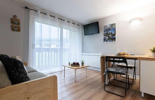 Saint-Lary-Soulan Apartment | Appartement rénové 4 pers. calme proche centre Saint-Lary village - FR-1-296-357