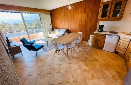 Embrun Apartment | Appartement rénové à 200m de la plage + garage