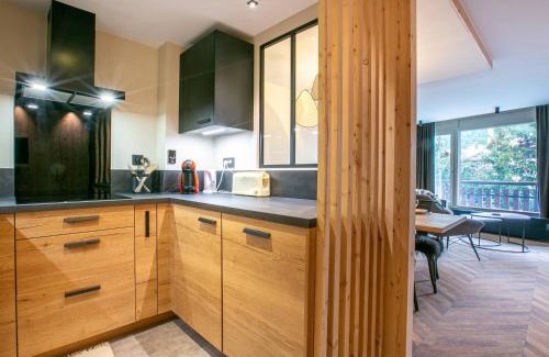 Val-d'Isere Apartment | Appartement rénové avec wifi et animaux acceptés au cœur de Val-d'Isère - FR-1-694-366