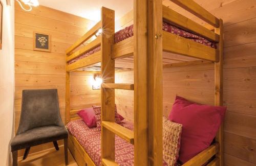 Val-d'Isere Apartment | Appartement rénové avec wifi, garage et balcon sud à Val-d'Isère - FR-1-694-232