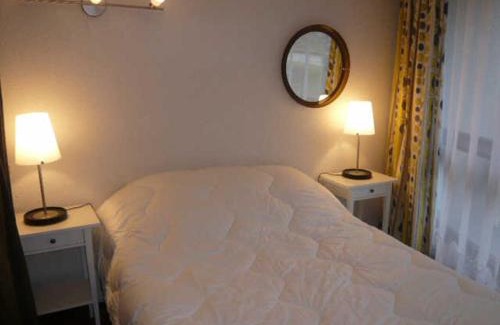Villard-de-Lans Apartment | Appartement rénové 43m² avec 2 balcons, parking gratuit et Wi-Fi, à Villard-de-Lans - FR-1-515-66