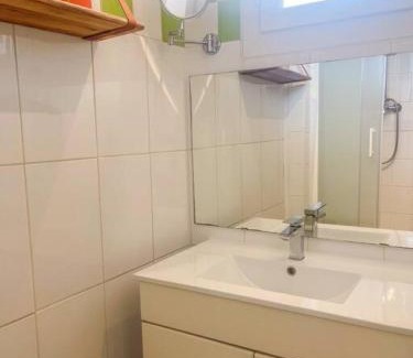 Saint-Cyprien Apartment | Appartement Saint Cyprien
