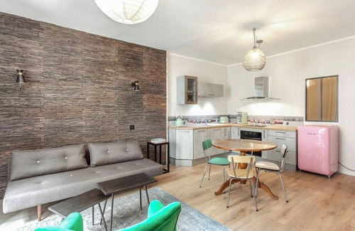 Annecy Old Town Apartment | Appartement Sainte Claire Vintage - Welkeys