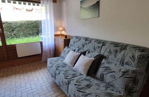 Le Chinaillon Apartment | Appartement skis aux pieds, cosy 2 pièces, terrasse Sud/Est, 1er étage, idéal pour 4 personnes - FR-1-458-131