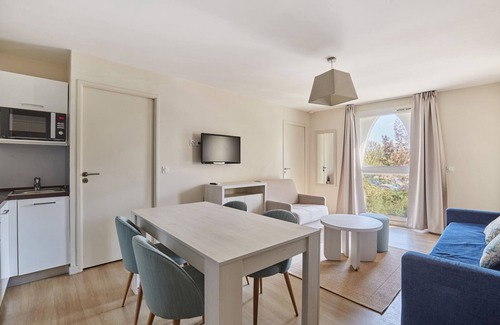 La Grande-Motte Condo | Appartement Spacieux | Kitchenette Equipée
