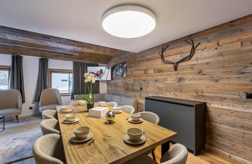 Courchevel Apartment | Appartement spacieux à Courchevel, 300m des pistes, parking, wifi et services inclus - FR-1-562-5