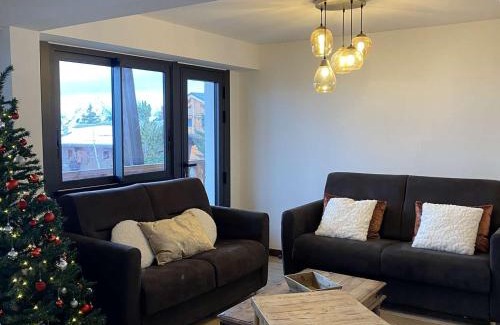 Jeux Apartment | Appartement spacieux 5 pièces pour 10 pers à L'Alpe d'Huez, proche pistes et commerces - FR-1-405-347