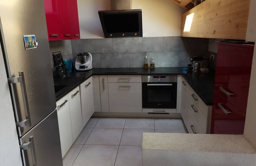 Mieussy Apartment | Appartement Spacieux au Centre du Village