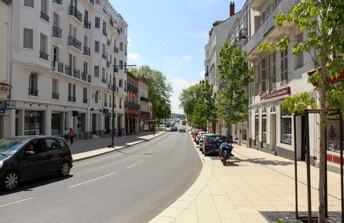 Vieux Vichy Apartment | Appartement Standing Dans un Ancien Palace 35m2 Emplacement Idéal