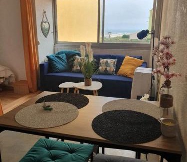 Narbonne-Plage Apartment | Appartement T2 27m² meublé, vue mer à 50m de la plage