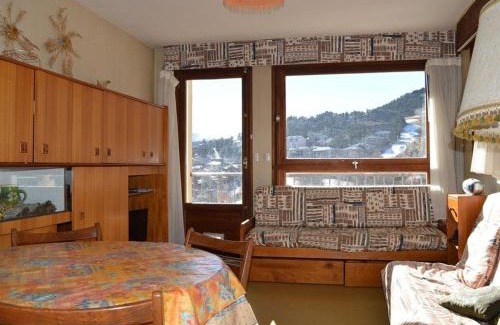 Les Angles Apartment | Appartement T2 avec balcon exposé Sud face aux pistes, 4ème étage, parking privé, Les Angles - FR-1-593-9