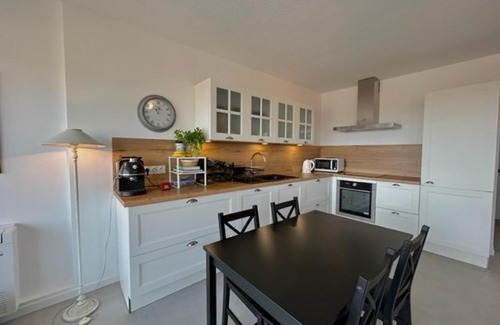 Argeles Plage Apartment | Appartement T2 cabine avec parking sécurisé à 200m de la plage - FR-1-388-178